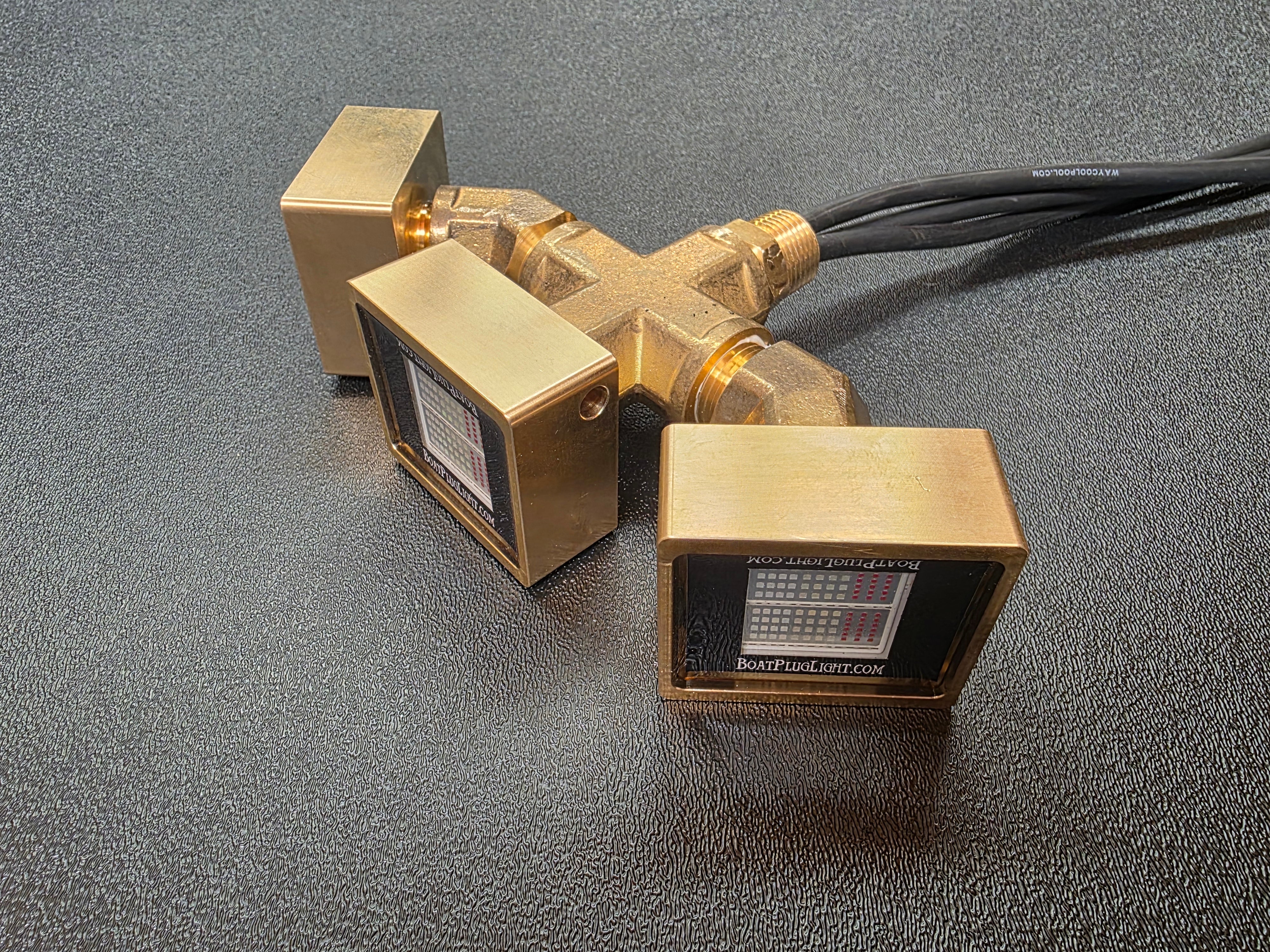 Kraken 24000 LUMEN TRIPLE DRAIN PLUG LIGHT – BoatPlugLight.com